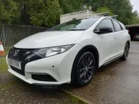 Käytetty Honda Civic Black Edition 120 HP (88 kW) 2015 Valkoinen Farmari