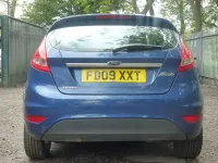 Usado Ford Fiesta Zetec 94 HP (69 kW) 2009 Azul Citadino