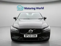 Usado Volvo S60 Plus 455 CV (334 kW) 2023 Negro Berlina