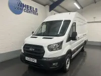 Usado Ford Transit S 130 HP (95 kW) 2023 Branco Van
