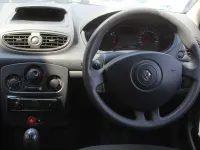 Used Renault Clio Extreme 75 HP (55 kW) 2009 Silver Hatchback