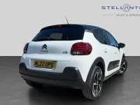 Begagnad Citroën C3 PureTech 82 HK (60 kW) 2022 Vit Halvkombi