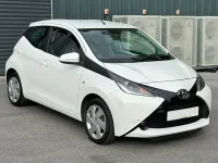 Used Toyota Aygo X-play 2014 White Hatchback