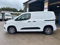 Used Vauxhall Combo Sportive 100 HP (73 kW) 2020 White MPV
