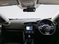 Usado Renault Kadjar Iconic 115 HP (84 kW) 2020 Preto SUV