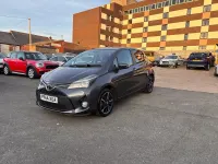 Used Toyota Yaris Sport 99 HP (72 kW) 2014 Grey Hatchback