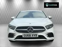 Begagnad Mercedes A200 AMG line 2018 Vit Halvkombi