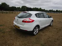 Used Renault Mégane III Dynamique 110 HP (80 kW) 2012 White Hatchback