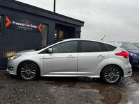 Used Ford Focus ST-Line 140 HP (102 kW) 2017 Silver Hatchback
