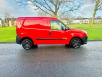Käytetty Fiat Doblò 89 HP (65 kW) 2013 Punainen Tila-auto