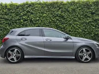 Usado Mercedes A250 Premium 218 HP (160 kW) 2017 Cinzento Citadino