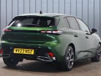 Used Peugeot 308 Allure Premium 129 HP (94 kW) 2023 Green Hatchback