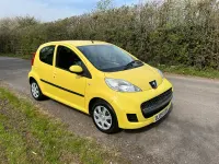 Second-hand Peugeot 107 68 CP (50 kW) 2009 Galben Hatchback