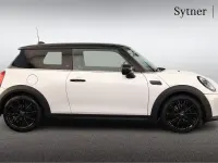 Used Mini Cooper Exclusive 134 HP (98 kW) 2023 White Hatchback