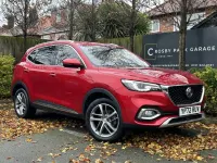Used MG HS Exclusive 162 HP (119 kW) 2022 Red SUV