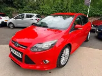 Używany Ford Focus Zetec 2014 Czerwony Hatchback