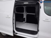 Used Peugeot Expert Premium 144 HP (105 kW) 2022 White Van
