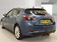 Begagnad Mazda 3 Inclusive 150 HK (110 kW) 2018 Blå Halvkombi