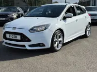 Used Ford Focus ST 250 HP (183 kW) 2014 White Hatchback