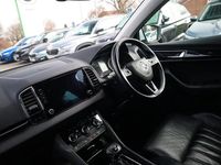 Used Skoda Karoq SE L 147 HP (108 kW) 2018 White SUV