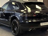 Used Porsche Macan 258 HP (189 kW) 2016 Black SUV