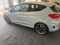 Usado Ford Fiesta ST 2018 Plateado Utilitario