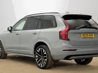Usado Volvo XC90 Ultra 247 HP (181 kW) 2025 Cinzento SUV