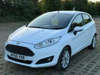 Used Ford Fiesta Titanium 100 HP (73 kW) 2015 White Hatchback