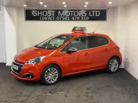 Second-hand Peugeot 208 Allure 2018 Portocaliu Hatchback