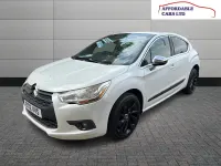 Begagnad Citroën DS4 2012 Vit Halvkombi