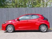 Second-hand Toyota Yaris Hybrid 116 CP (85 kW) 2023 Roșu Hatchback
