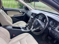 Usado Volvo V60 SE Lux 190 CV (139 kW) 2015 Gris Familiar