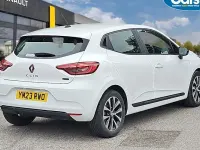 Used Renault Clio Evolution 145 HP (106 kW) 2023 White  Hatchback