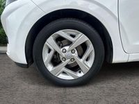 Używany Hyundai i10 SE 67 KM (49 kW) 2021 Biały Hatchback