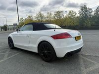 Used Audi TT Roadster Sport 160 HP (117 kW) 2012 White Cabriolet