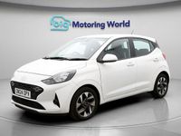 Used Hyundai i10 Advanced 62 HP (45 kW) 2024 White Hatchback