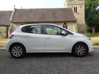Used Peugeot 208 Access 68 HP (50 kW) 2013 White Hatchback