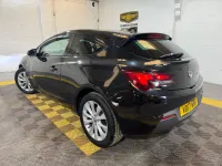 Usado Vauxhall Astra GTC SRi 2017 Preto Citadino