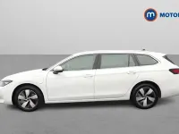 Used VW Passat Life 204 HP (150 kW) 2025 White Estate