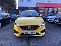 Used MG MG3 Exclusive 106 HP (77 kW) 2021 Yellow Hatchback