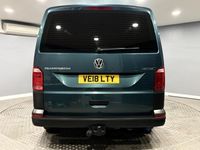 Begagnad VW Transporter Startline 2018 Grön Van