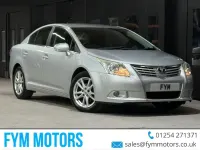 Usado Toyota Avensis 147 HP (108 kW) 2010 Prateado Sedan