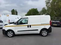 Usado Fiat Doblò 90 CV (66 kW) 2015 Blanco Monovolumen