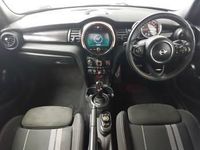 Used Mini Cooper S Sport 192 HP (141 kW) 2019 Black Hatchback