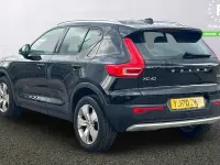 Usado Volvo XC40 Momentum 163 HP (119 kW) 2021 Preto SUV