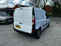 Begagnad Renault Kangoo Business 2021 Vit Minibuss