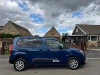 Used Citroën Berlingo Feel 101 HP (74 kW) 2019 Blue MPV