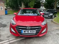 Used Hyundai i30 SE 110 HP (80 kW) 2016 Red Hatchback