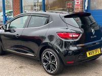 Used Renault Clio IV Iconic 90 HP (66 kW) 2019 Black Hatchback