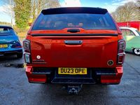 Used Isuzu D-Max 163 HP (119 kW) 2023 Orange Pickup